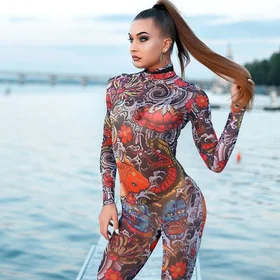 : RIO Карпы в тёмной воде